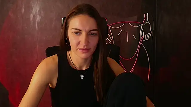 Snapshot of Aurora_Loveu chatting on 10.13.25 Aurora Loveu online show from 10.13.25