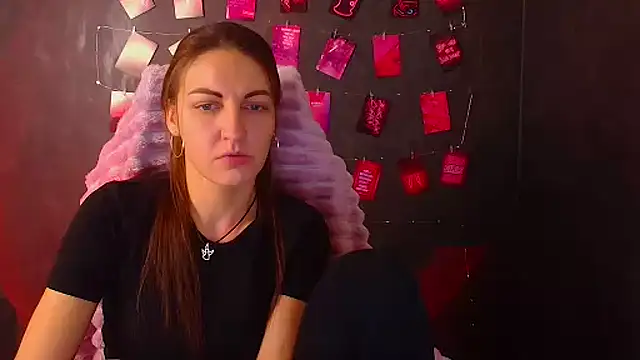 Snapshot of Aurora_Loveu chatting on 10.30.25 Aurora Loveu online show from 10.30.25