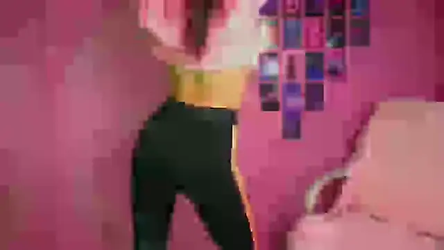 Snapshot of Aurora_Loveu chatting on 11.14.25 Aurora Loveu online show from 11.14.25