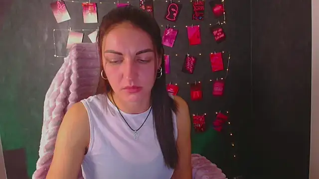 Snapshot of Aurora_Loveu chatting on 11.14.25 Aurora Loveu online show from 11.14.25