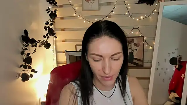 Snapshot of Aurora_Loveu chatting on 02.13.26 Aurora Loveu online show from 02.13.26