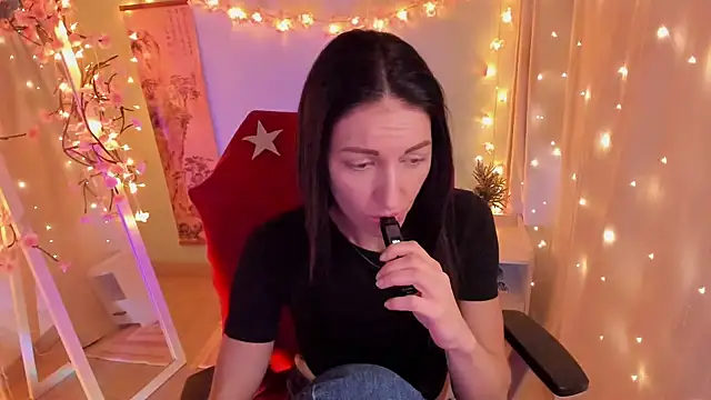 Snapshot of Aurora_Loveu chatting on 03.10.26 Aurora Loveu online show from 03.10.26