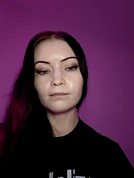 Snapshot of DragonFoxie chatting on 10.30.25 DragonFoxie online show from 10.30.25