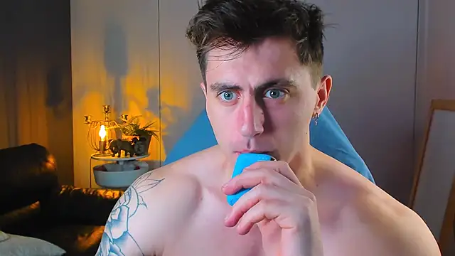 Oscar Miller  online show from 10.22.25