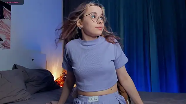 VedaSchulz online show from 11.29.25