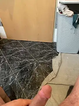 Snapshot of geilheit12 chatting on 02.14.26 geilheit12 online show from 02.14.26