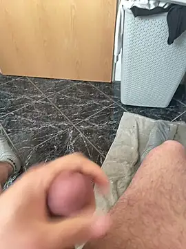 Snapshot of geilheit12 chatting on 04.02.26 geilheit12 online show from 04.02.26