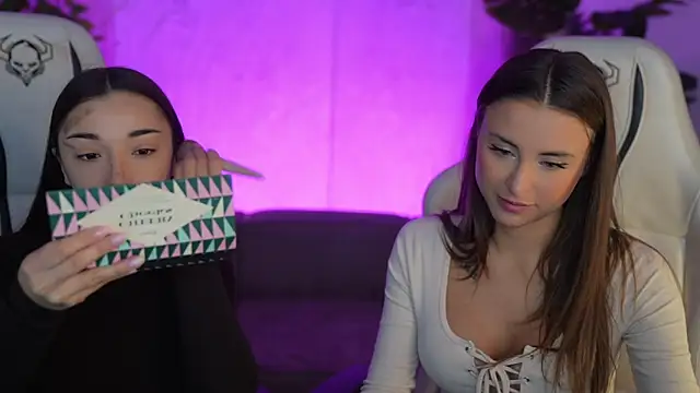 Luna secretgirl online show from 12.18.25