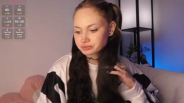 Alice 1n Wonderland  online show from 09.19.25