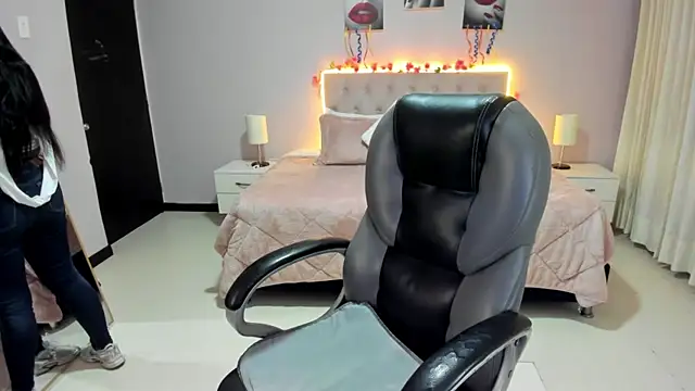 Miss Cataleya   online show from 07.25.26