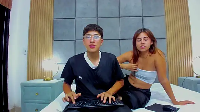 Snapshot of ChanellandMax chatting on 11.01.25 ChanellandMax online show from 11.01.25