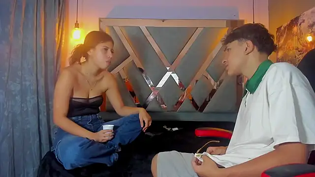 Snapshot of ChanellandMax chatting on 12.14.25 ChanellandMax online show from 12.14.25