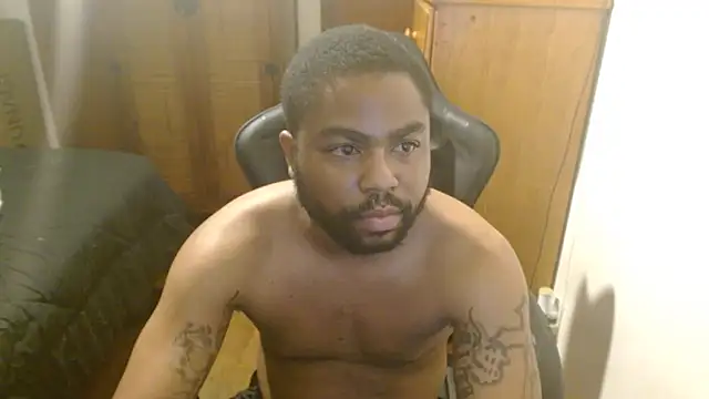 Snapshot of Breadwinnah chatting on 09.17.25 Breadwinnah online show from 09.17.25