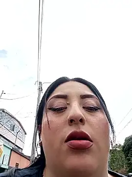 megan fox5 online show from 10.08.25