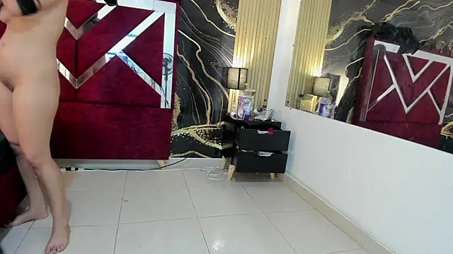 VioletRose as online show from 11.30.25