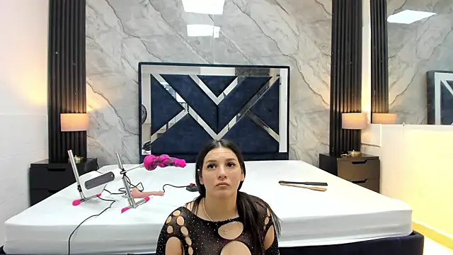 VioletRose as online show from 05.01.26