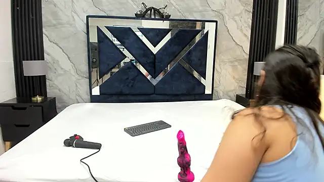 VioletRose as online show from 05.16.26