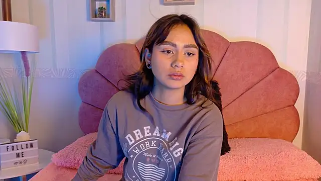 Snapshot of Conejita_420 chatting on 10.06.25 Conejita 420 online show from 10.06.25