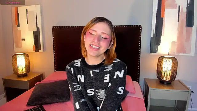 seraphine star online show from 02.18.26