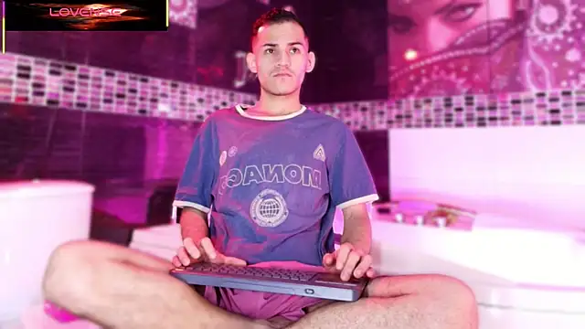 Snapshot of alessandro_musk chatting on 01.09.26 alessandro musk online show from 01.09.26