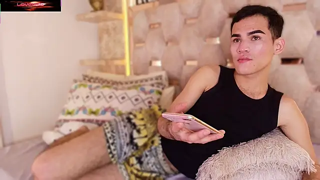 Snapshot of alessandro_musk chatting on 02.05.26 alessandro musk online show from 02.05.26