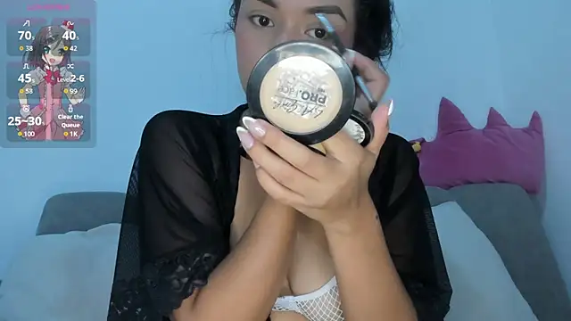 Snapshot of sarayu- chatting on 11.26.25 sarayu- online show from 11.26.25