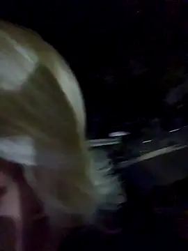 Snapshot of toomuchofafreak chatting on 10.04.25 toomuchofafreak online show from 10.04.25