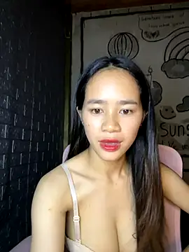 Snapshot of TiNa_04 chatting on 09.21.25 TiNa 04 online show from 09.21.25