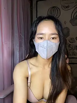 Snapshot of TiNa_04 chatting on 10.02.25 TiNa 04 online show from 10.02.25