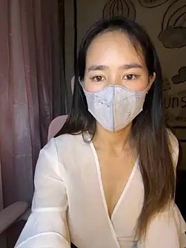 Snapshot of TiNa_04 chatting on 10.07.25 TiNa 04 online show from 10.07.25