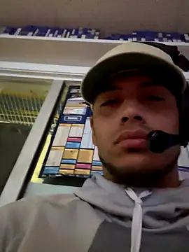 Snapshot of StrokingDaddy4 chatting on 09.22.25 StrokingDaddy4 online show from 09.22.25