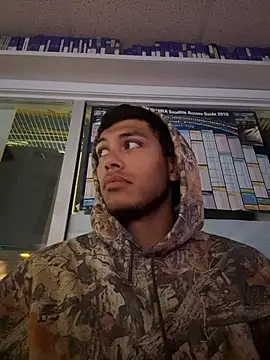 Snapshot of StrokingDaddy4 chatting on 10.29.25 StrokingDaddy4 online show from 10.29.25