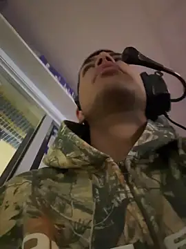 Snapshot of StrokingDaddy4 chatting on 11.25.25 StrokingDaddy4 online show from 11.25.25