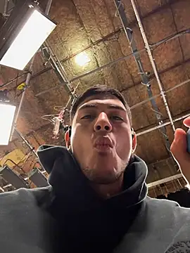 Snapshot of StrokingDaddy4 chatting on 12.03.25 StrokingDaddy4 online show from 12.03.25