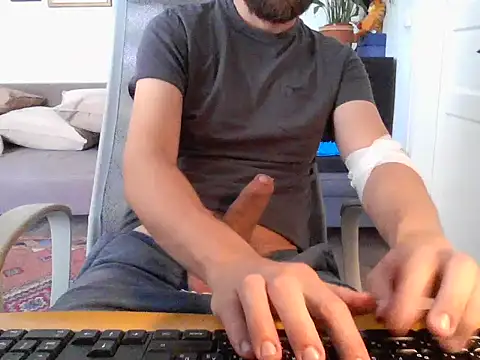 Snapshot of MrBig303 chatting on 07.29.26 MrBig303 online show from 07.29.26