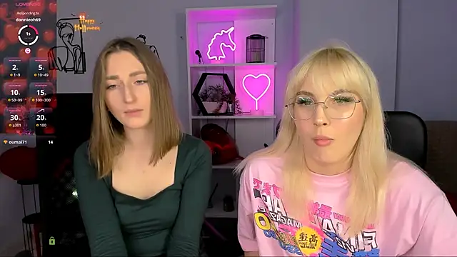 Snapshot of marta_smith chatting on 11.06.25 marta smith online show from 11.06.25