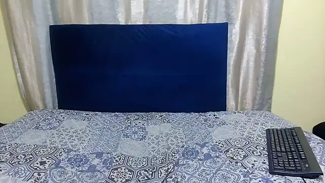 Snapshot of KinkyTrans23 chatting on 12.05.25 KinkyTrans23 online show from 12.05.25