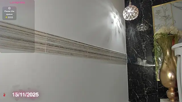 Sophi Johnson online show from 11.16.25