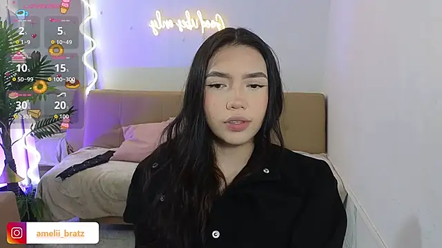 Snapshot of Ameliiaa_tay chatting on 10.14.25 Ameliiaa tay online show from 10.14.25