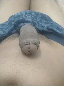 Snapshot of themasklover chatting on 09.15.25 themasklover online show from 09.15.25