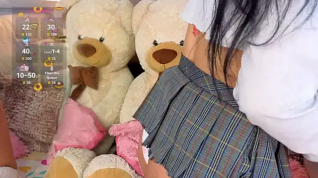 Snapshot of MeganAdamms chatting on 09.30.25 MeganAdamms online show from 09.30.25