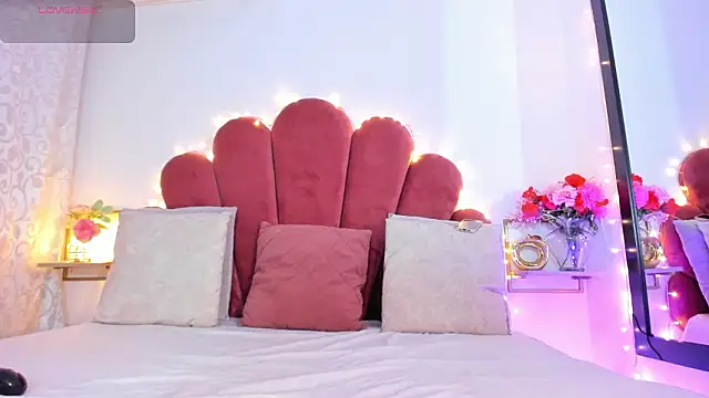 Venuswilds online show from 03.12.26