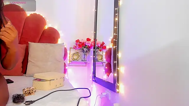 Venuswilds online show from 03.17.26