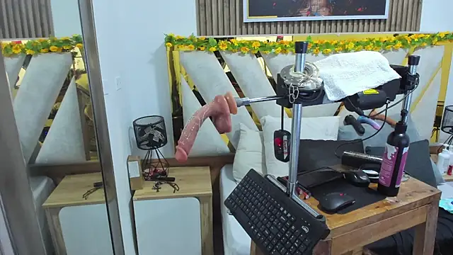 Luna Naughty1 online show from 06.15.26