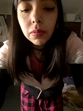 missapril0101 online show from 05.18.26