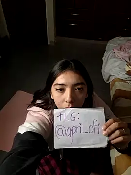 missapril0101 online show from 05.18.26
