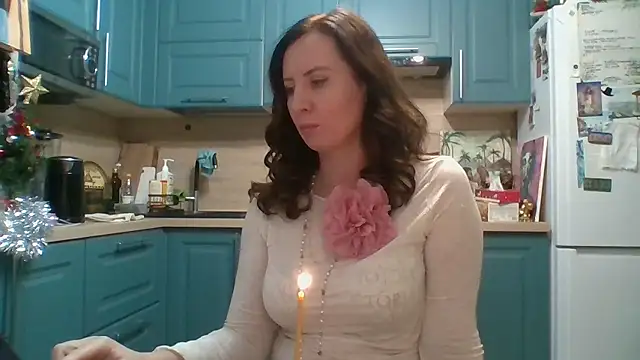 Snapshot of ALICAINWONDERLAND chatting on 01.08.26 ALICAINWONDERLAND online show from 01.08.26