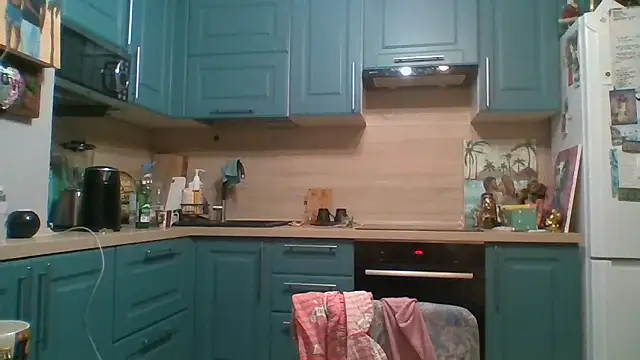 Snapshot of ALICAINWONDERLAND chatting on 01.13.26 ALICAINWONDERLAND online show from 01.13.26