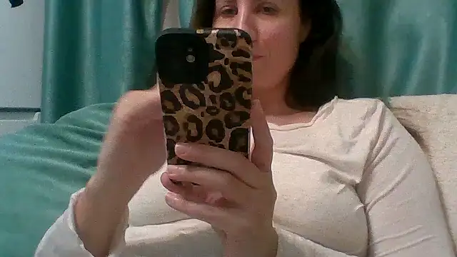 Snapshot of ALICAINWONDERLAND chatting on 03.06.26 ALICAINWONDERLAND online show from 03.06.26