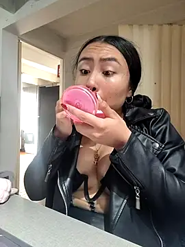 Venus Rivers online show from 11.12.25